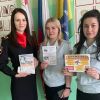 В Харовске полицейские провели профилактическую акцию «Помоги родителям сохранить деньги» 18.05.2023